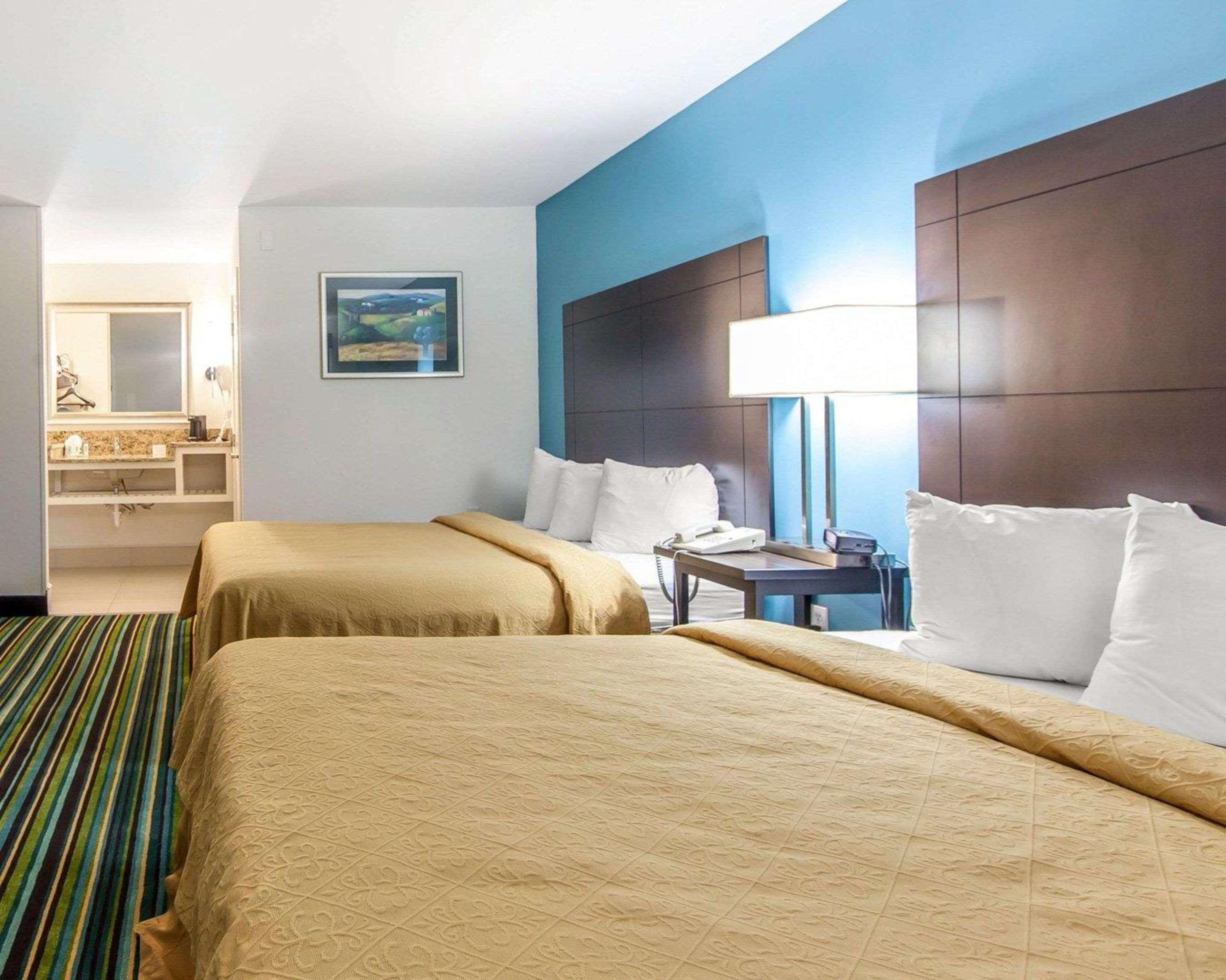 Quality Inn & Suites Jasper Buitenkant foto