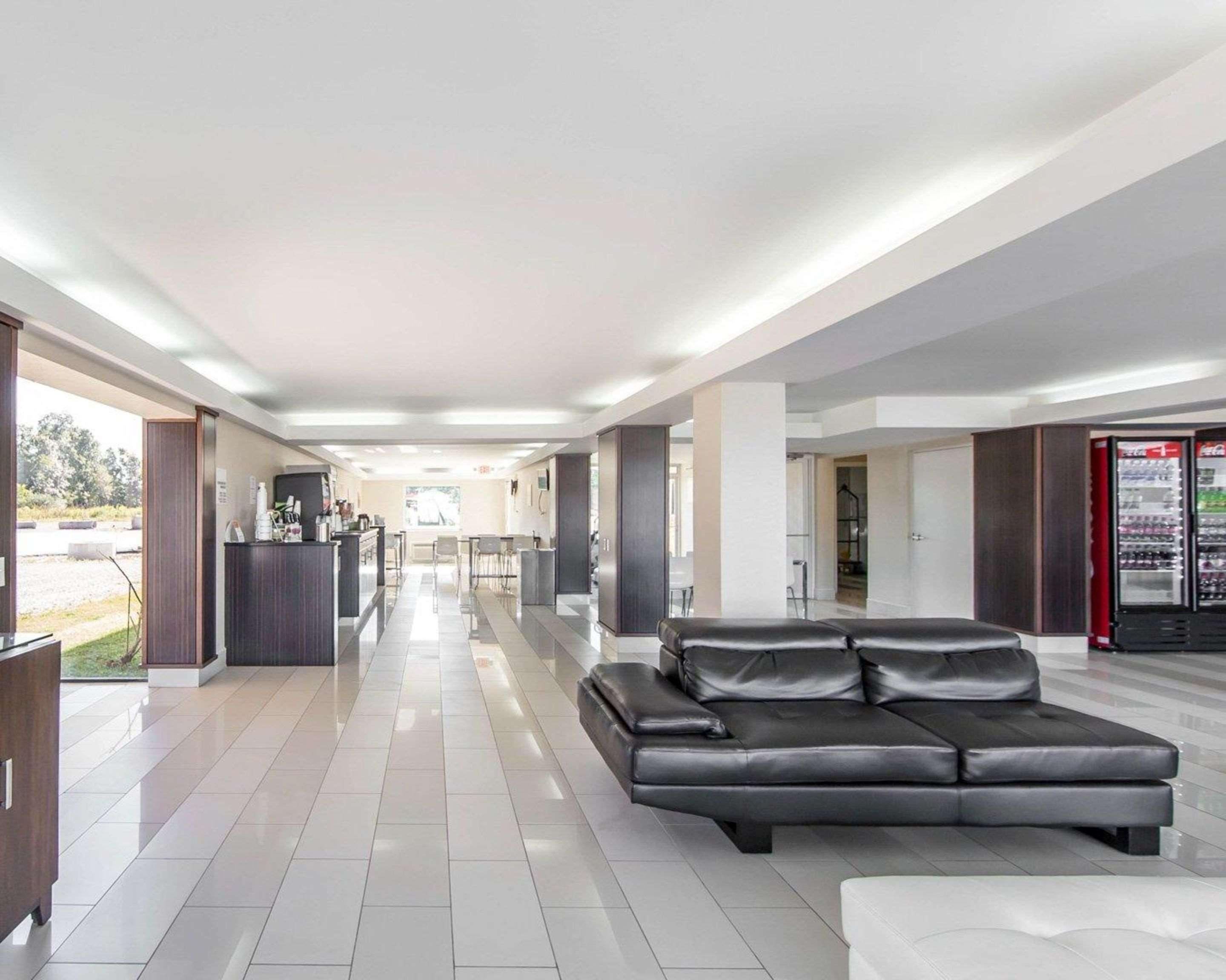 Quality Inn & Suites Jasper Buitenkant foto