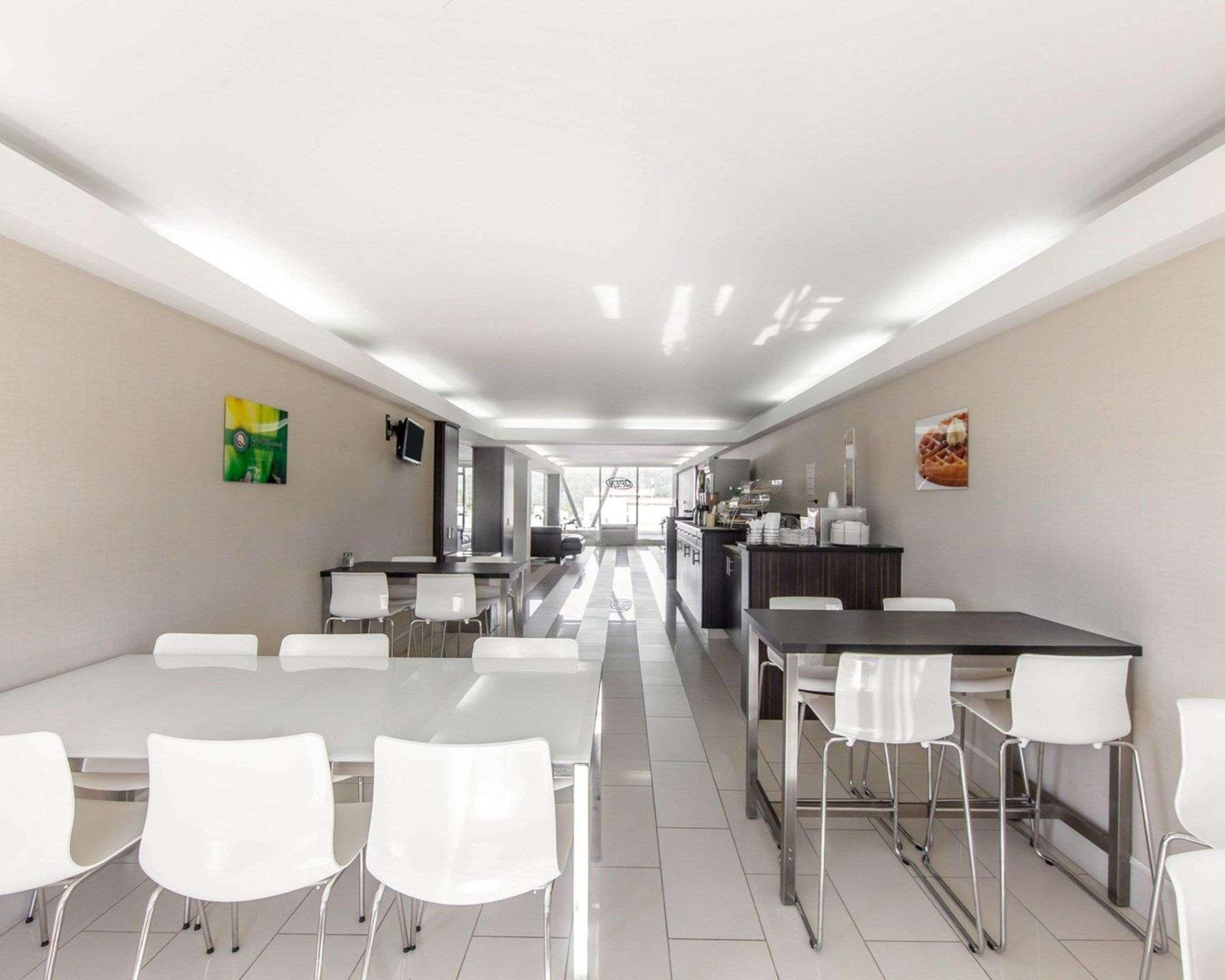 Quality Inn & Suites Jasper Buitenkant foto
