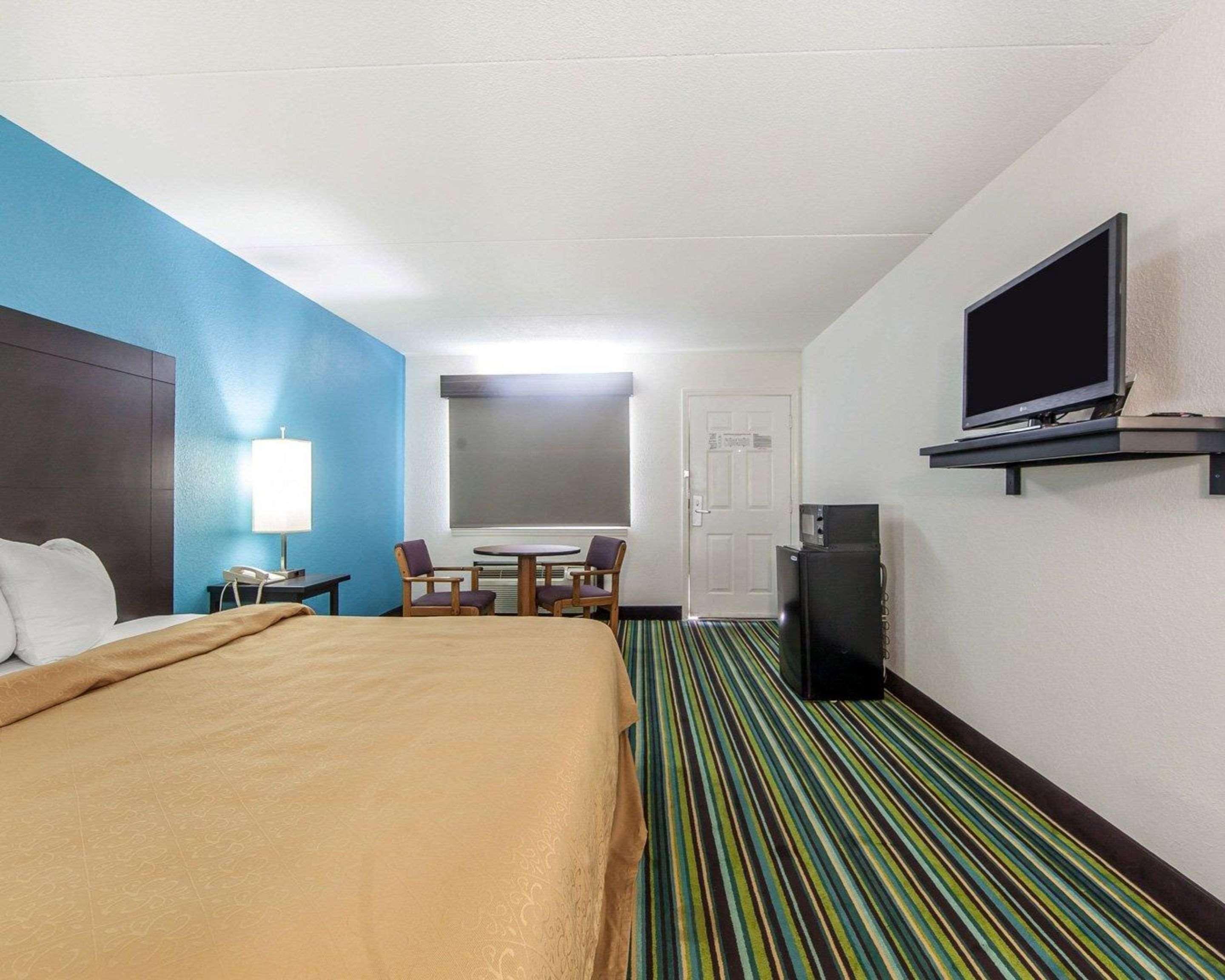 Quality Inn & Suites Jasper Buitenkant foto