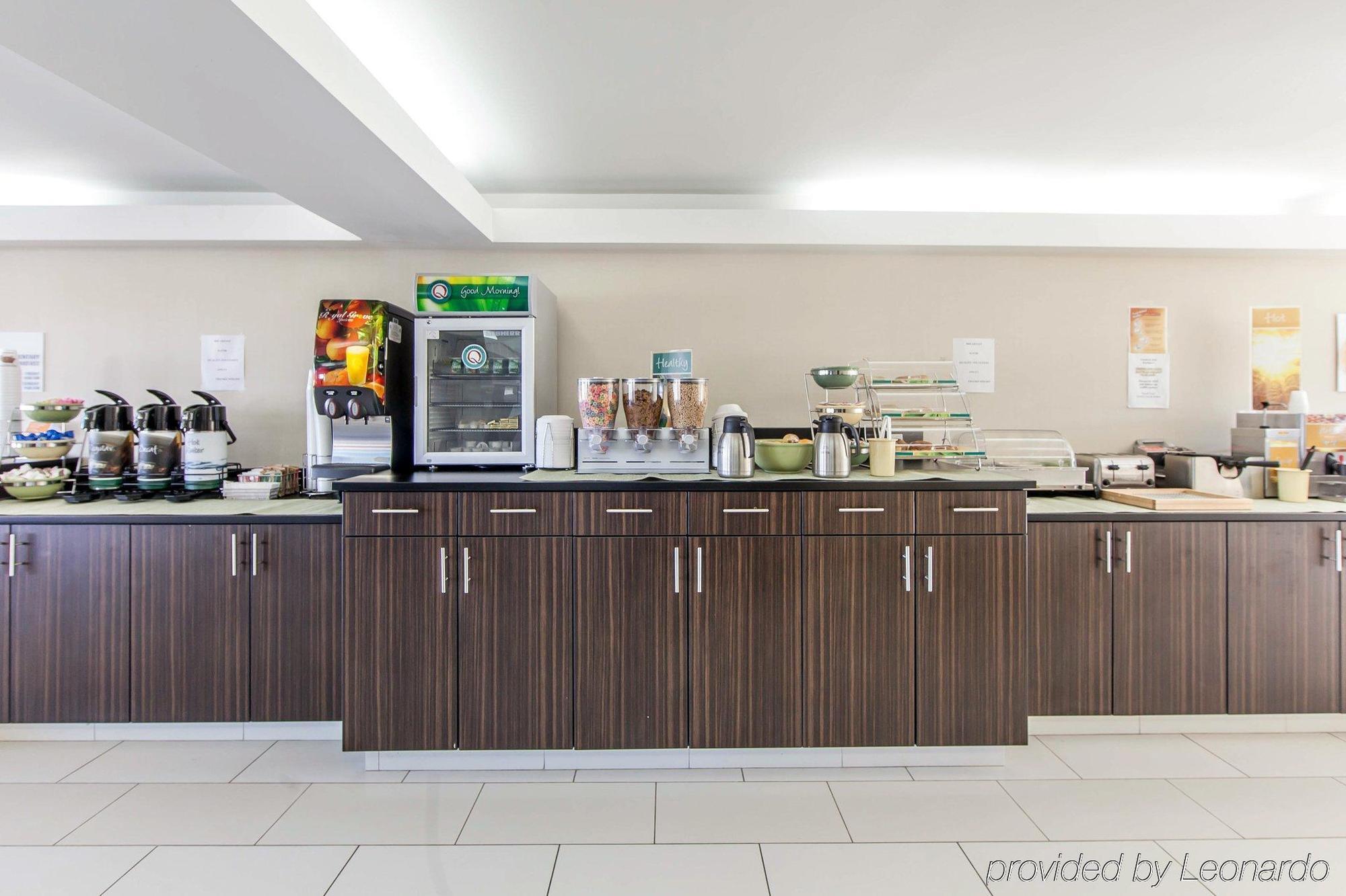 Quality Inn & Suites Jasper Buitenkant foto