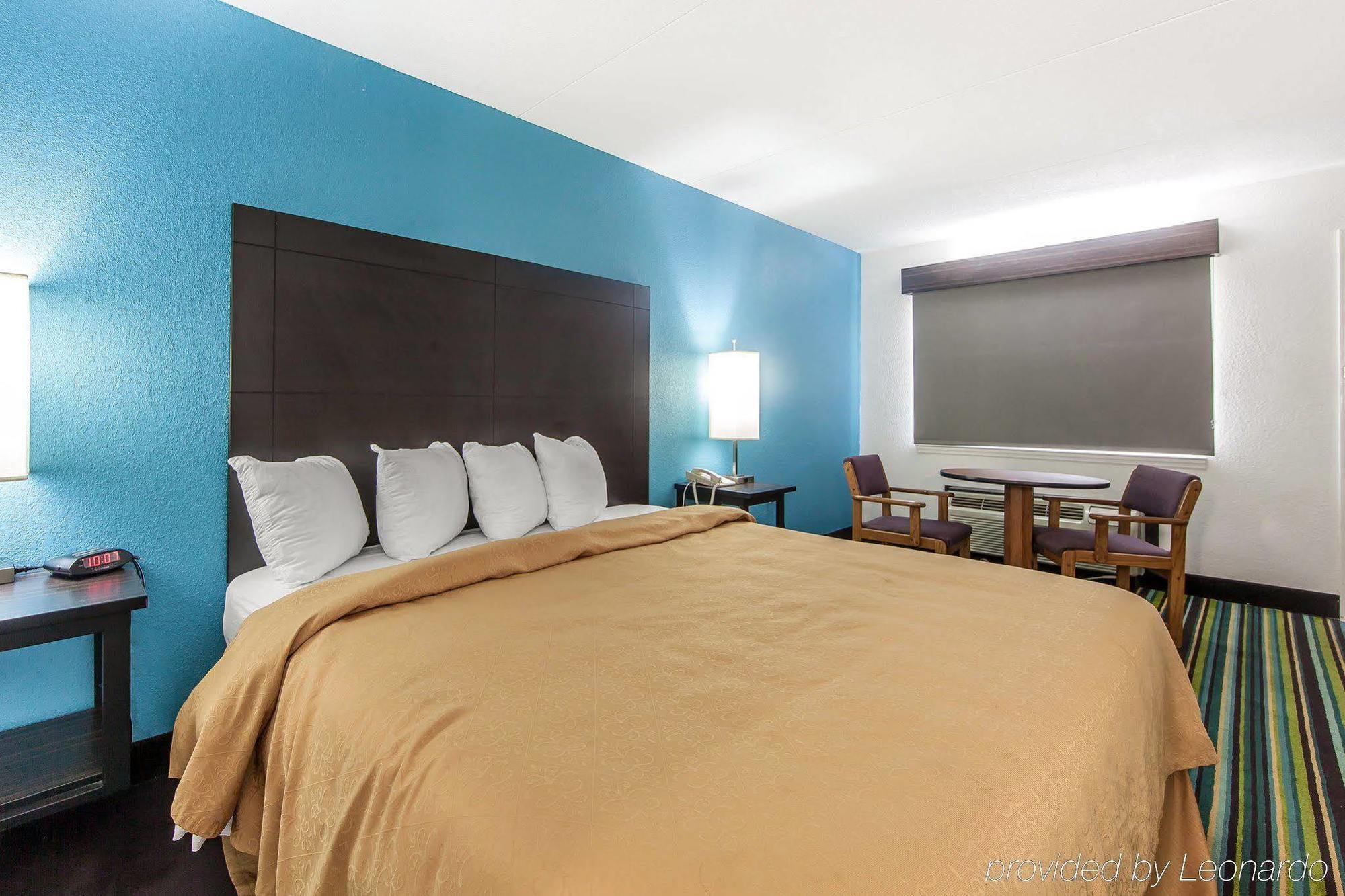 Quality Inn & Suites Jasper Buitenkant foto