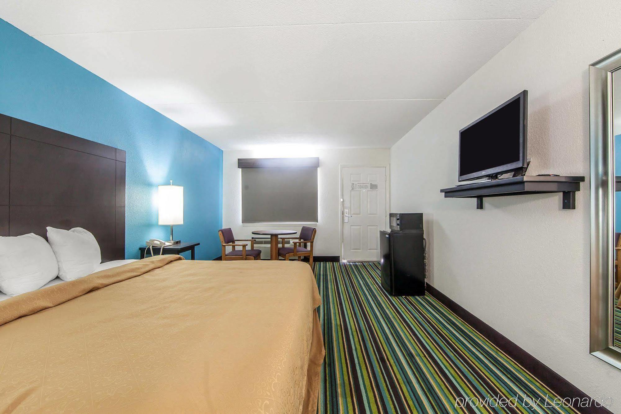 Quality Inn & Suites Jasper Buitenkant foto